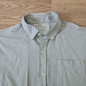 Ministry of supply Men's Slim Fit Button up Shirt in Striped Size Medium